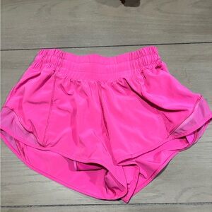 Lululemon 2.5 hotty hots size 2